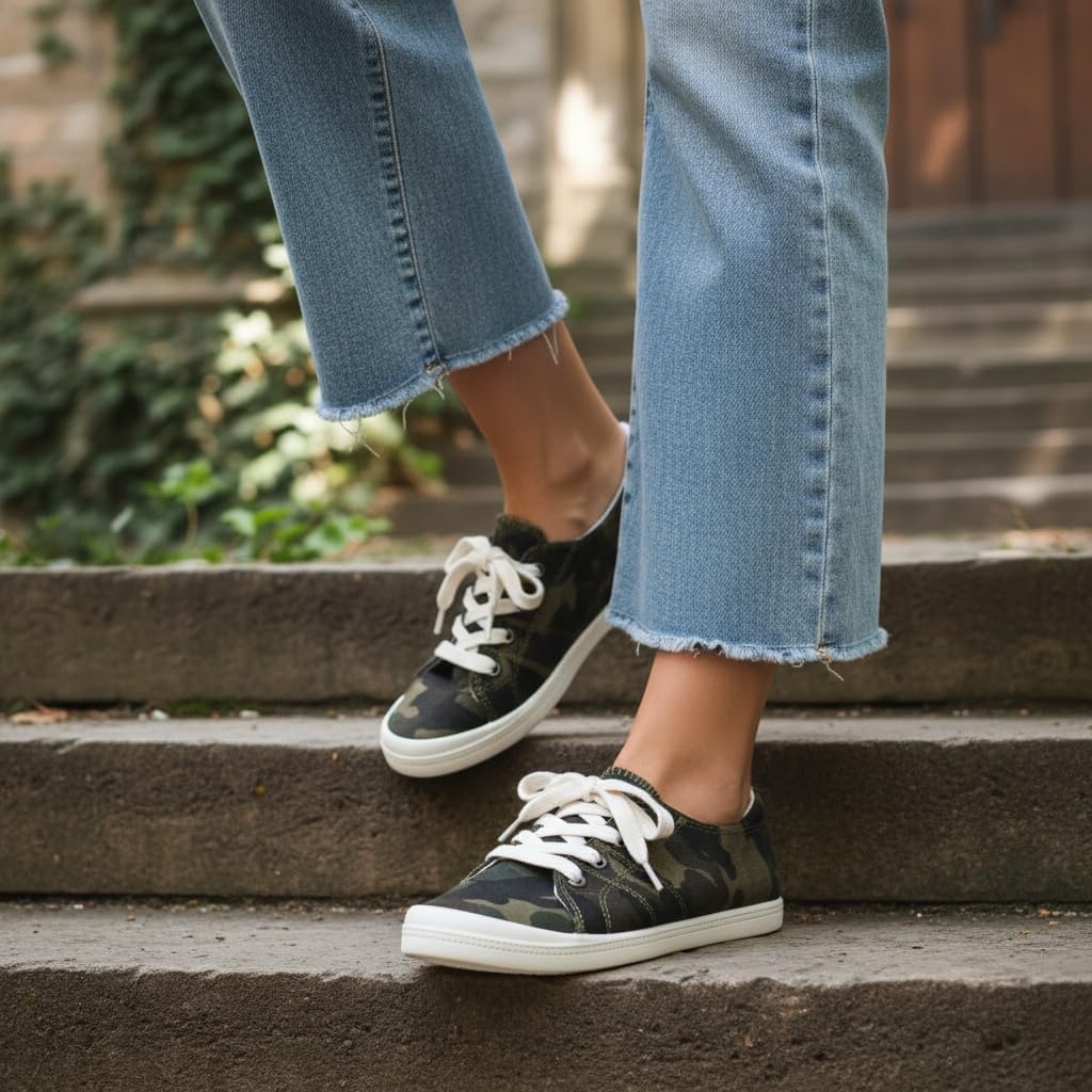 image:imageDunes Sport Womens Reesa Canvas SneakerCamo