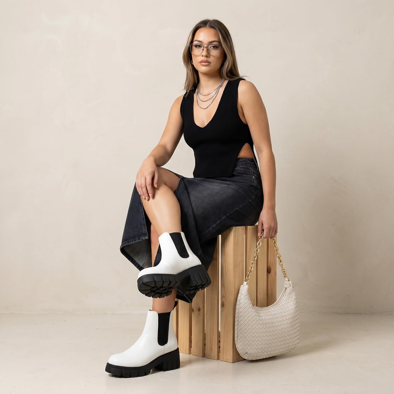 image:imageCUSHIONAIRE Womens Sasha slip on chelsea boot Memory FoamWhiteBlack