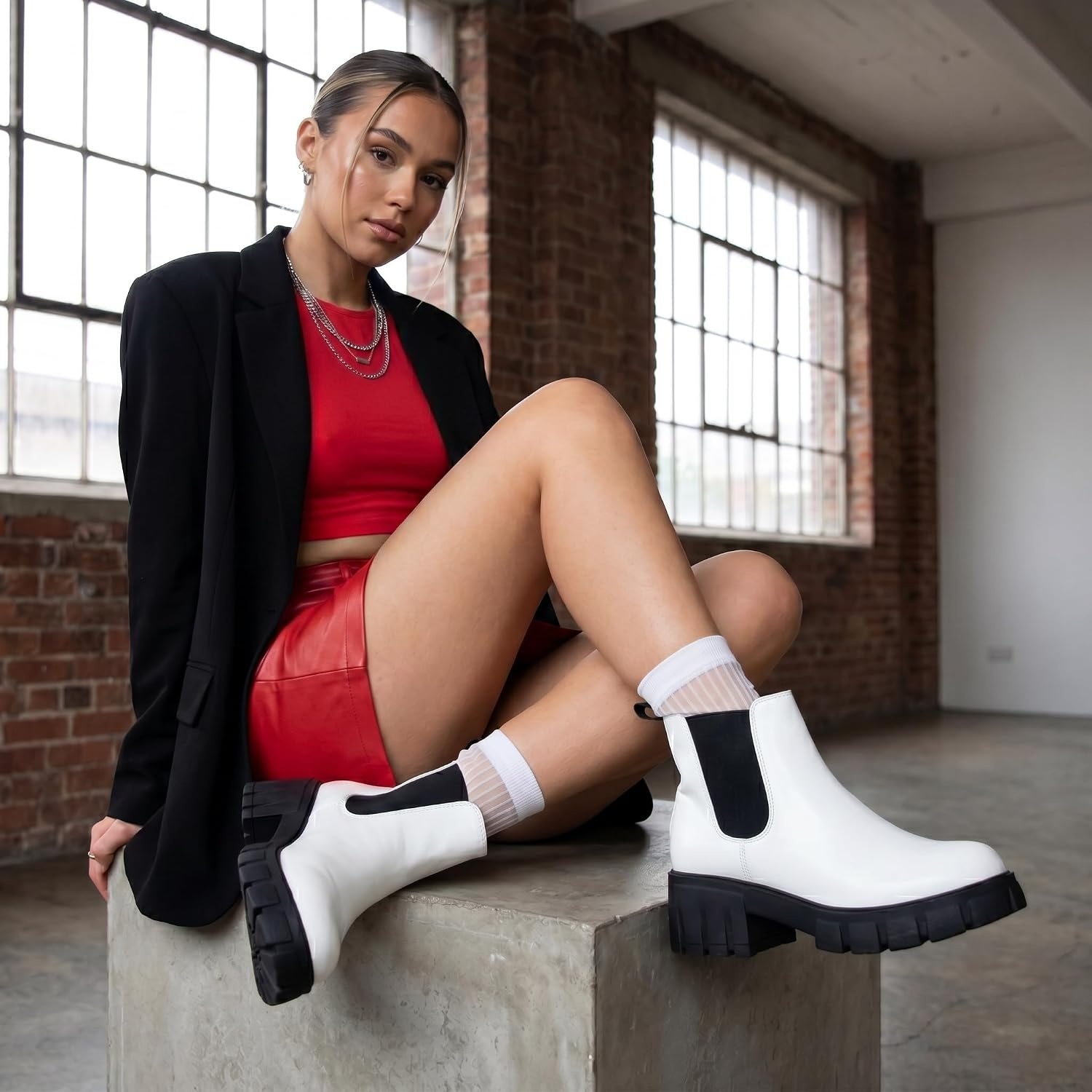 image:imageCUSHIONAIRE Womens Sasha slip on chelsea boot Memory FoamWhiteBlack