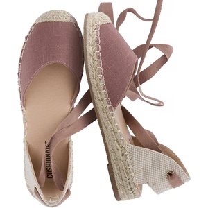 CUSHIONAIRE Talisa Espadrilles for Women, Closed Toe Wedge Sandal with Elastic Ankle Strap and Jute Wrapped Sole(Chocolate)